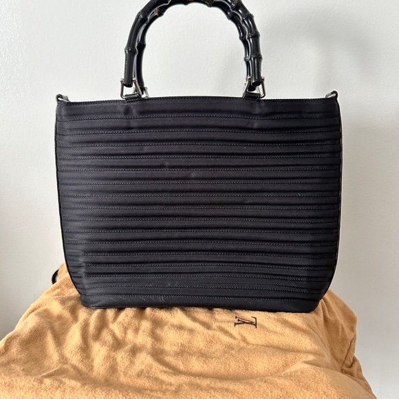 Gucci Handbags - Vintage Gucci Bamboo tote